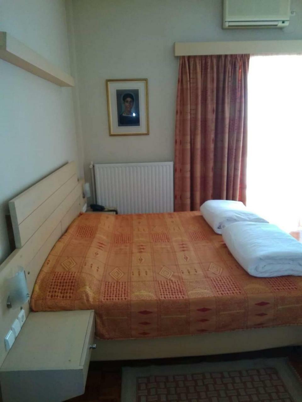 Hotel Kypreos كامينا فورلا المظهر الخارجي الصورة